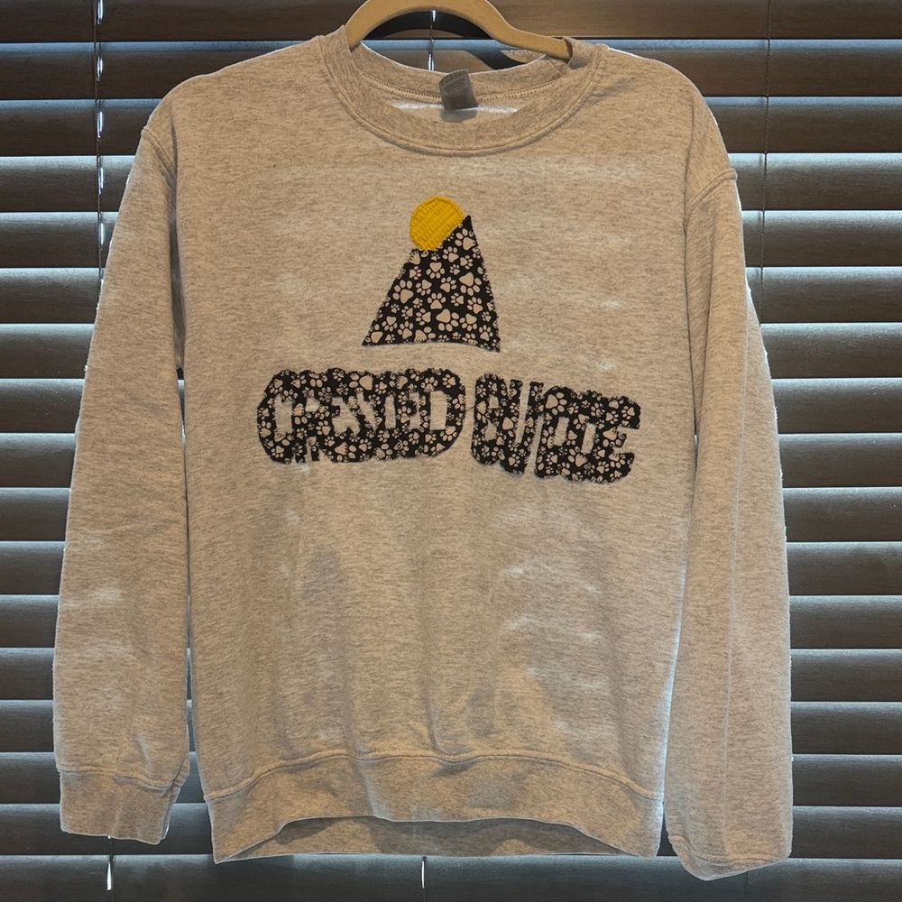 Gildan Crested Butte Gray Crewneck Sweater